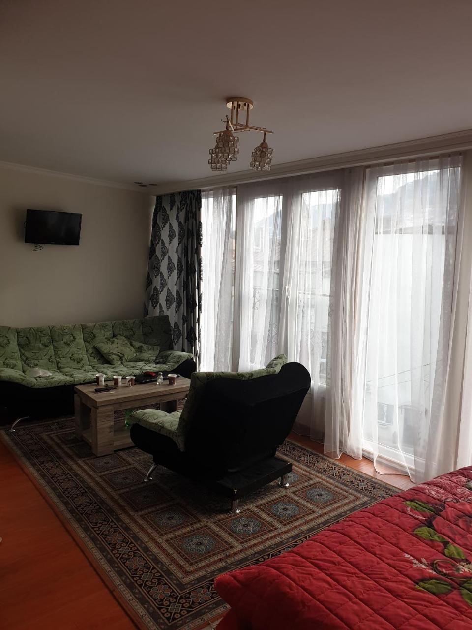 Hotel Lika Tbilisi Esterno foto