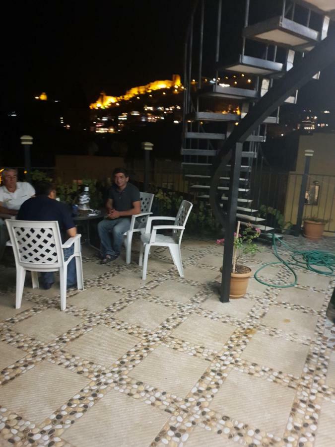 Hotel Lika Tbilisi Esterno foto